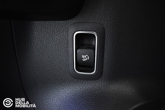 MERCEDES-BENZ GLA 200 d Automatic 4Matic Premium